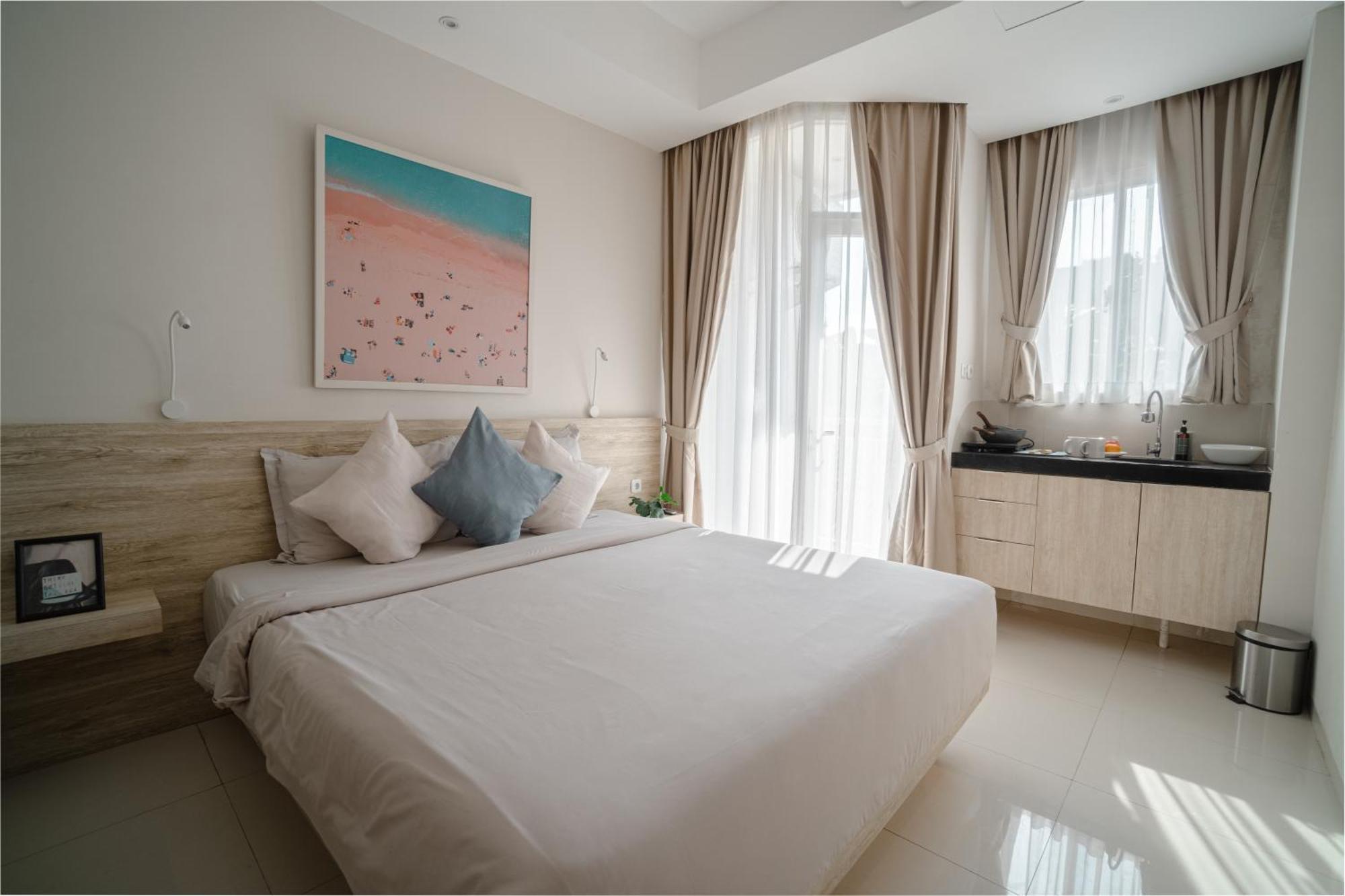 Bali Bustle Pararaton Coliving And Coworking Space Legian Exterior foto